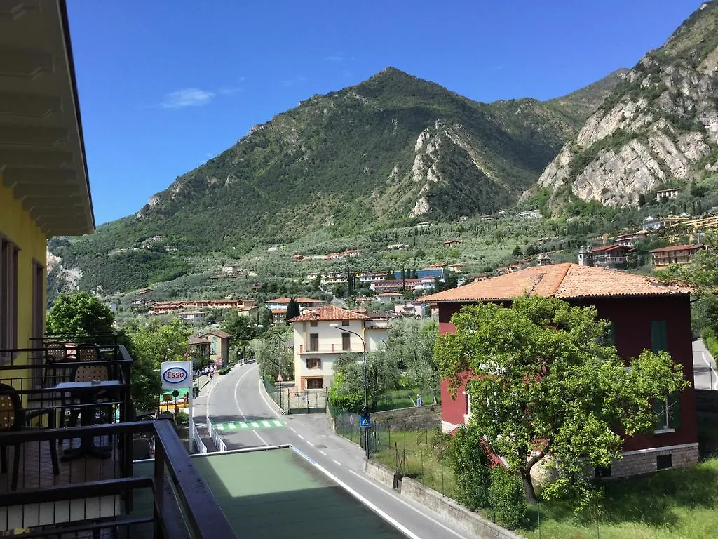 Hotel Limone Limone sul Garda 3*,  Italia