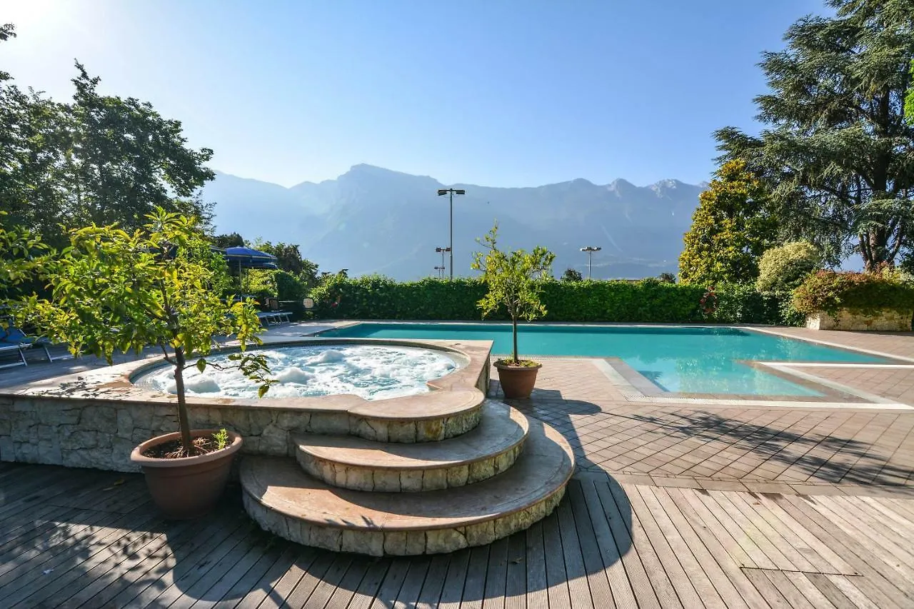 Hotel Limone Limone sul Garda 3*,  Italia